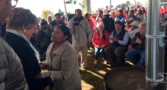 Entrega de apoyos de Invierno y Estufas Ecológicas en Almoloya de Juárez, Estado de México